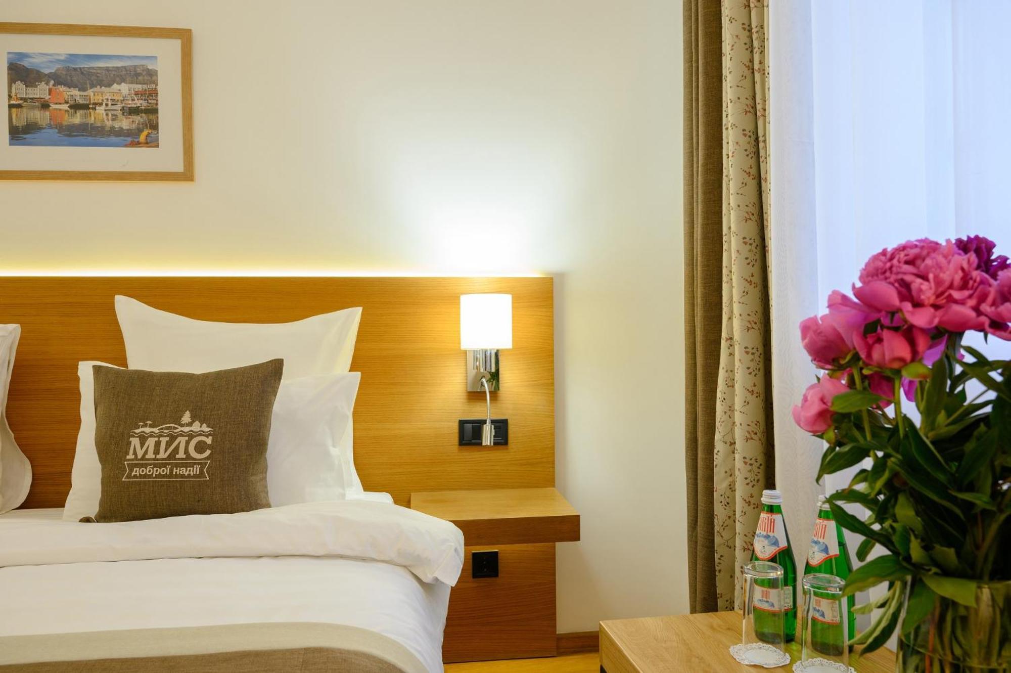 Мис Доброї Надії Полтава Hotel Hlody Exterior photo